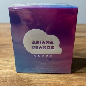 Ariana Grande Cloud Eau de Parfum Spray 1.0 FL oz Sealed